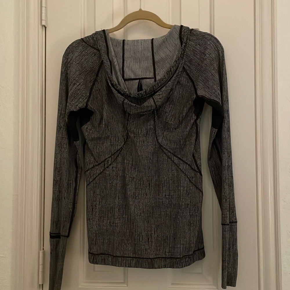 Lululemon light weight gray and black hoodie